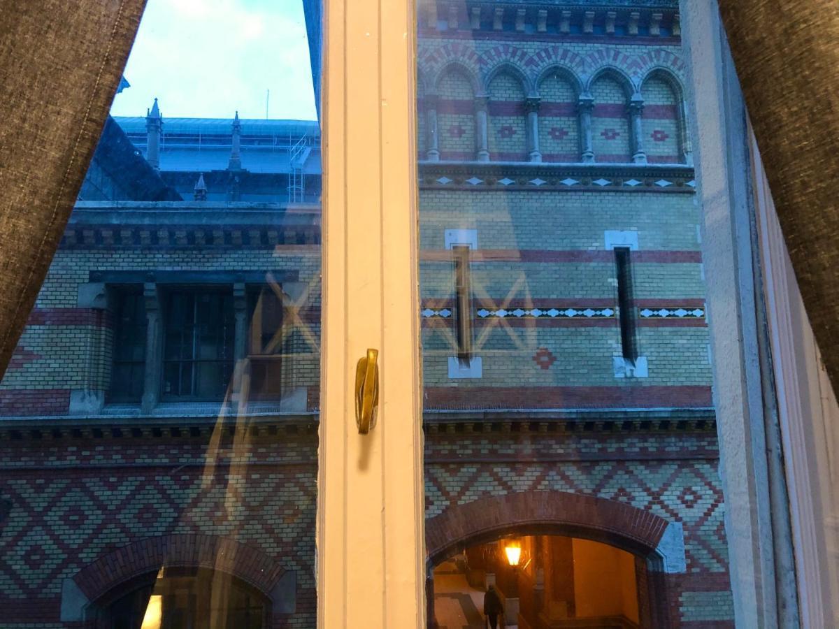 Zen Hostel By Central Market Budapest Luaran gambar