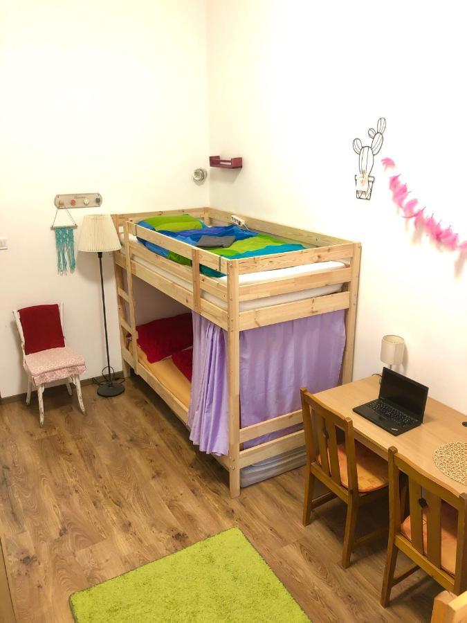 Zen Hostel By Central Market Budapest Luaran gambar