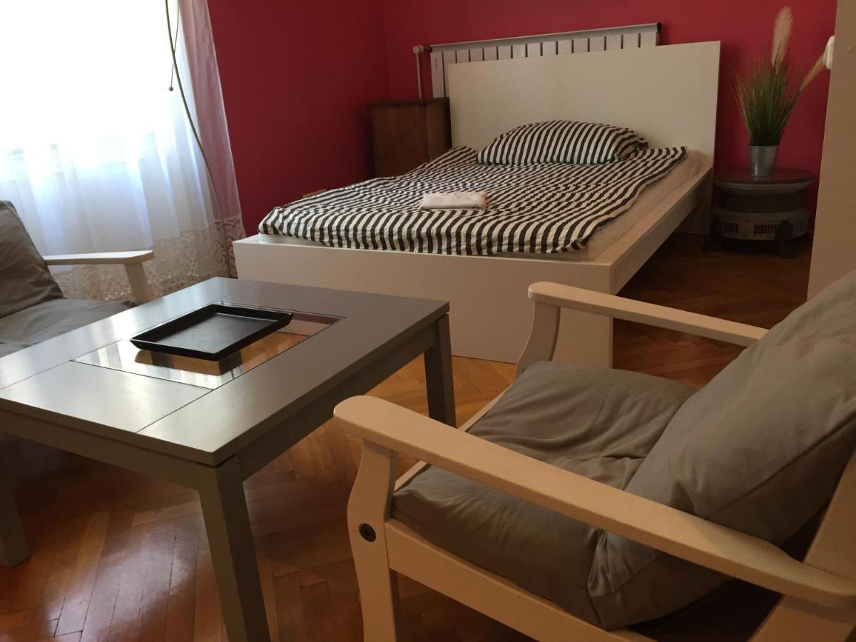 Zen Hostel By Central Market Budapest Luaran gambar