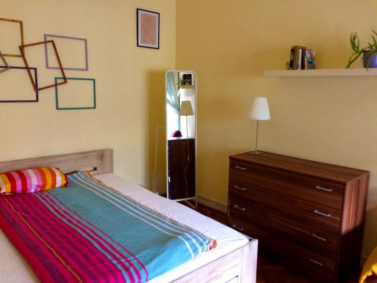 Zen Hostel By Central Market Budapest Luaran gambar
