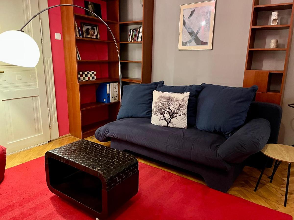 Zen Hostel By Central Market Budapest Luaran gambar