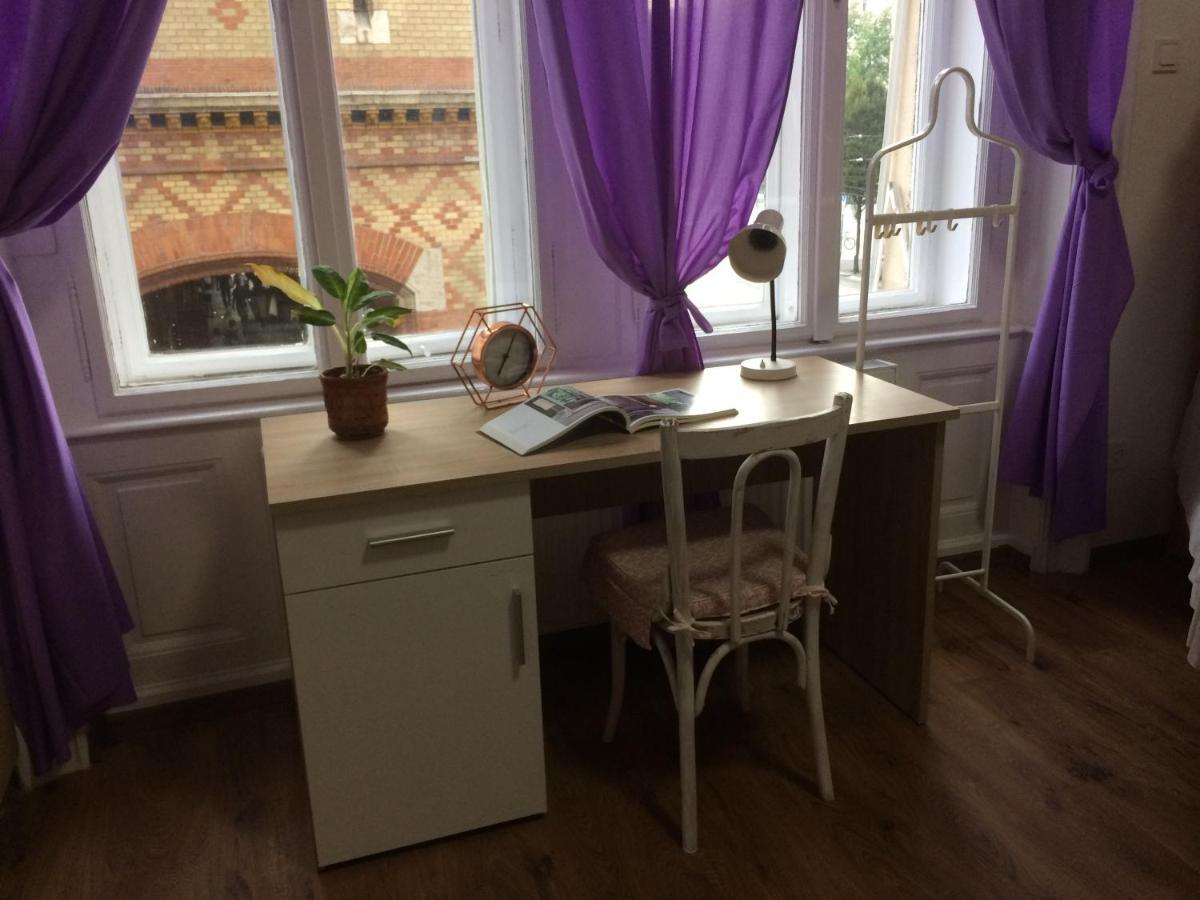 Zen Hostel By Central Market Budapest Bilik gambar