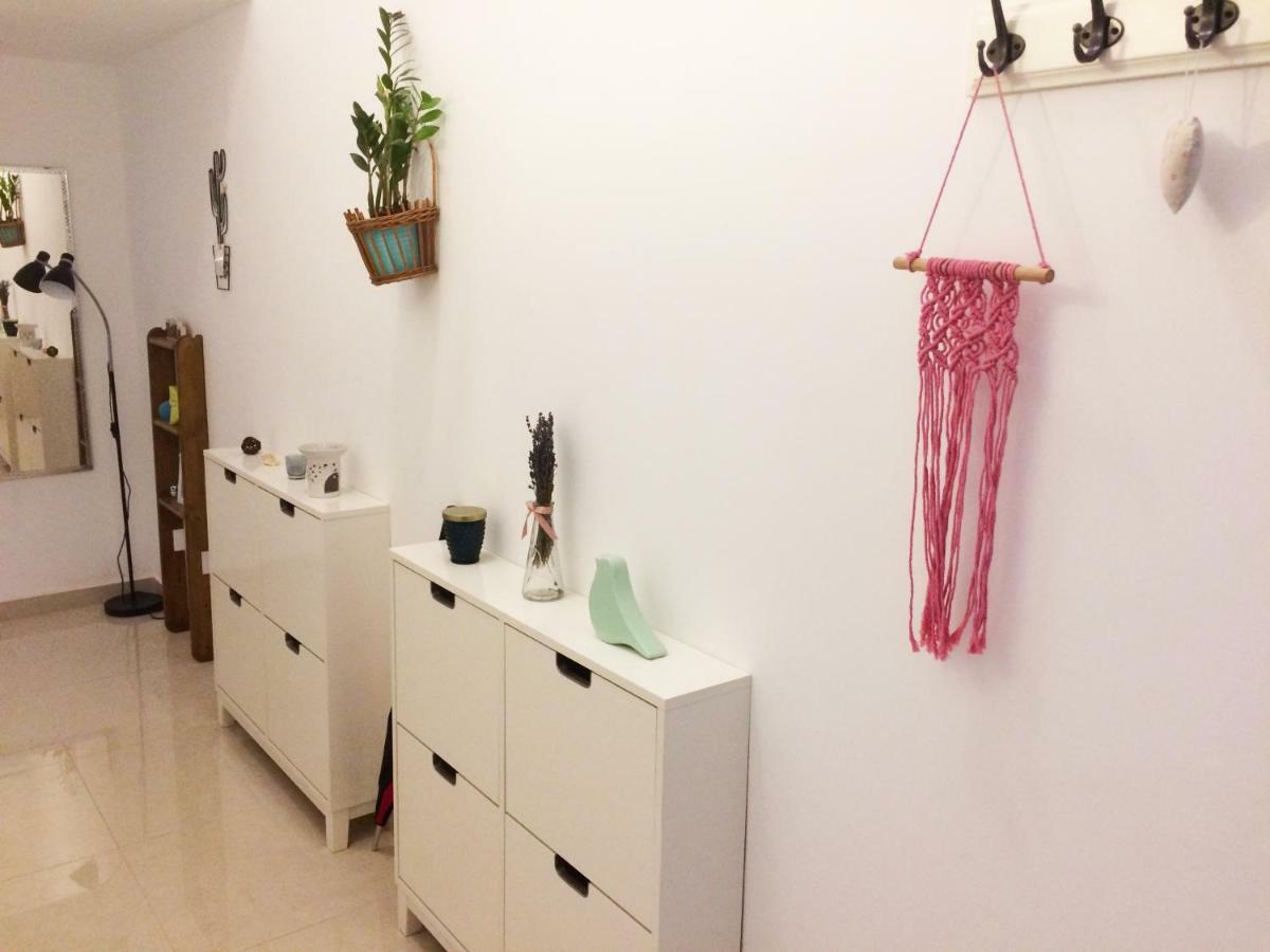 Zen Hostel By Central Market Budapest Luaran gambar